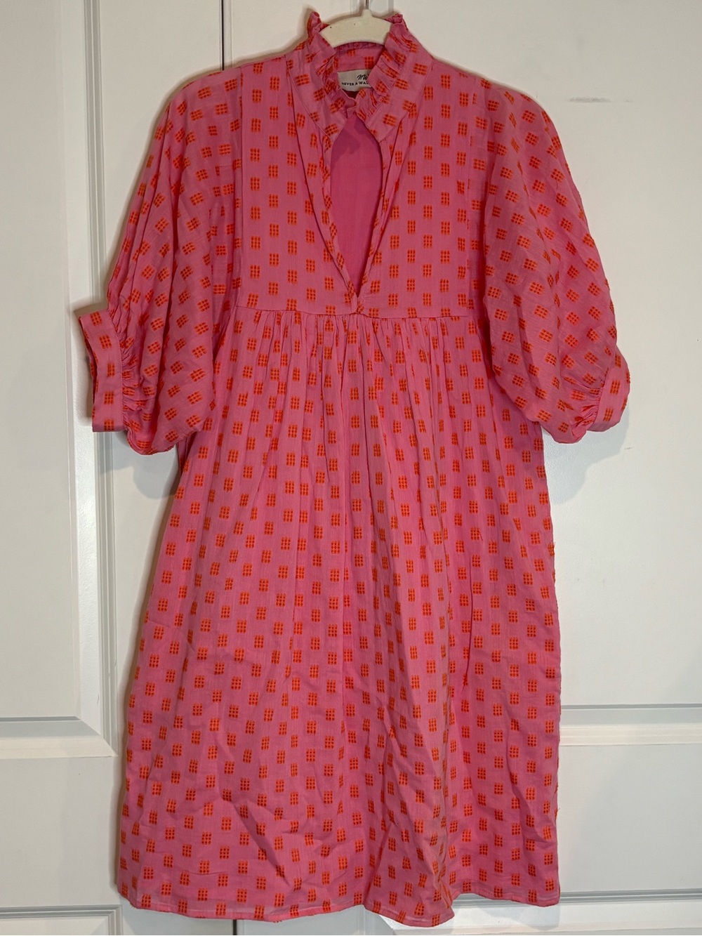 Never A Wallflower Pink Orange Embroidered V-neck Short Sleeve Dress XS